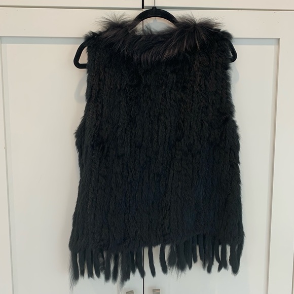Nwot 100% rabbit fur and 100% raccoon fur vest size small - Picture 4 of 4